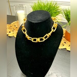 Gold Chain Link Necklace. NEW! Never worn